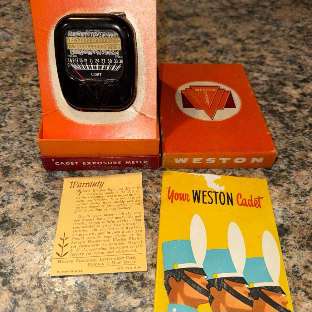 Vintage Light Meter Model 852 Weston Cadet Electrical Instrument Corp #2617L238